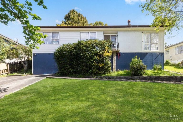 Photo of property in 8 Glucina Place, Glen Eden, Auckland, 0602