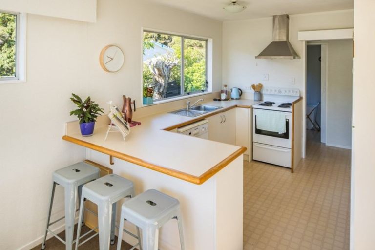 Photo of property in 23 Yarrow Place, Papakowhai, Porirua, 5024