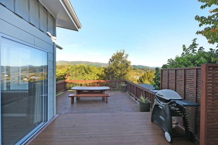 Photo of property in 21 Sunnyview Drive, Brown Owl, Upper Hutt, 5018