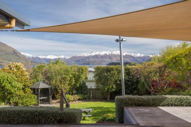 Photo of property in 65 Warren Street, Wanaka, 9305