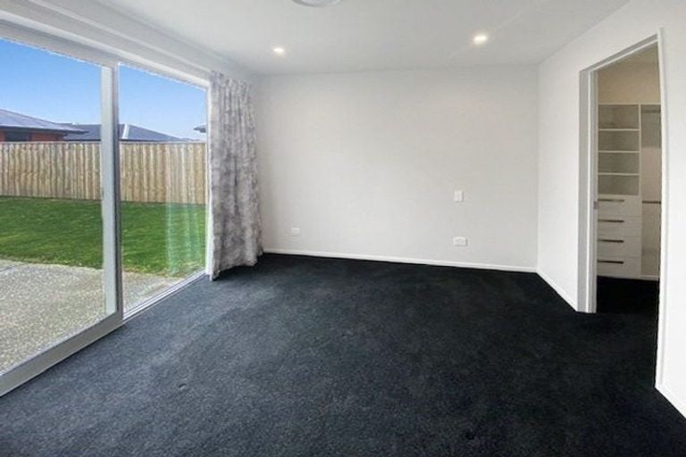 Photo of property in 24 Gemstone Place, Rolleston, 7615
