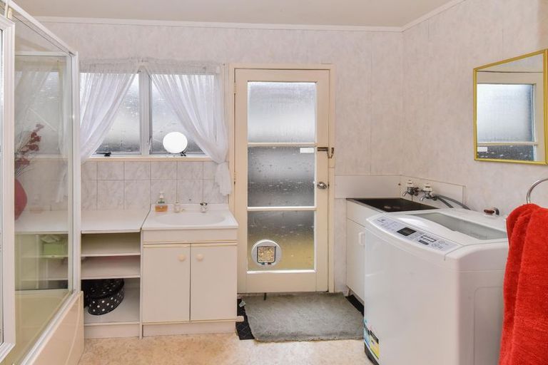 Photo of property in 1/462 Great South Road, Opaheke, Papakura, 2113