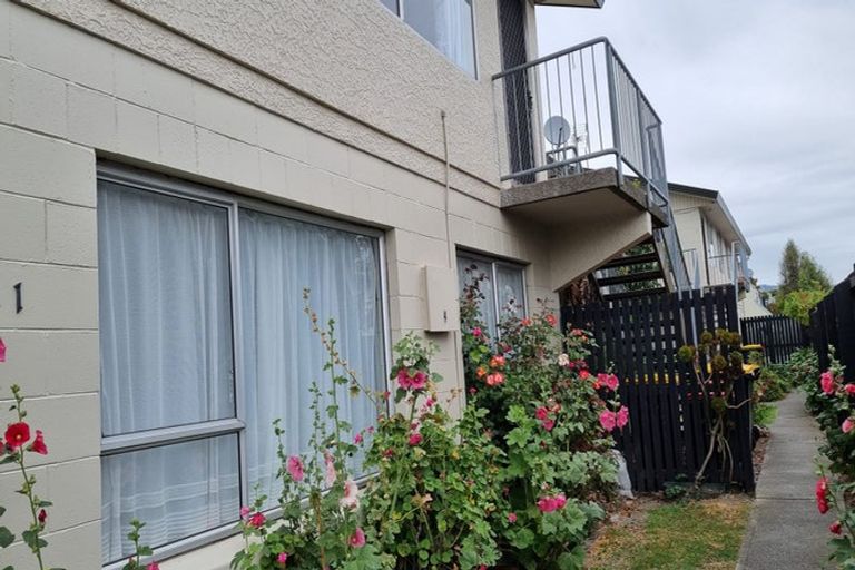 Photo of property in 2/72 Fairfield Avenue, Addington, Christchurch, 8024