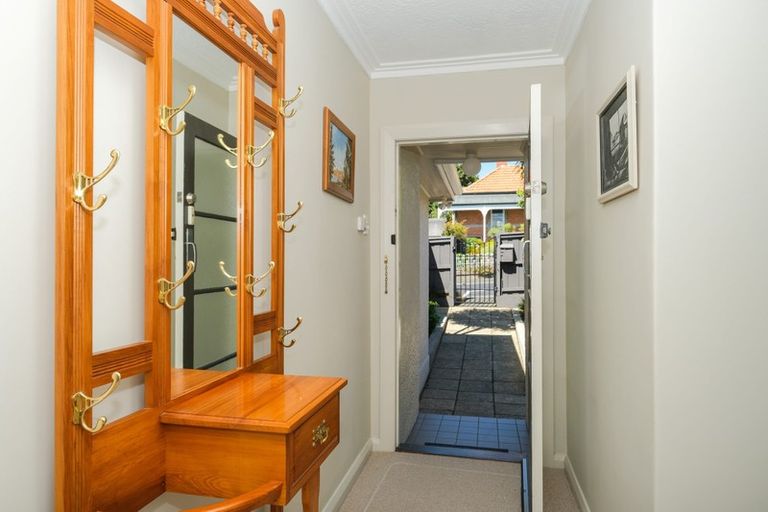 Photo of property in 15 Sheen Street, Roslyn, Dunedin, 9010