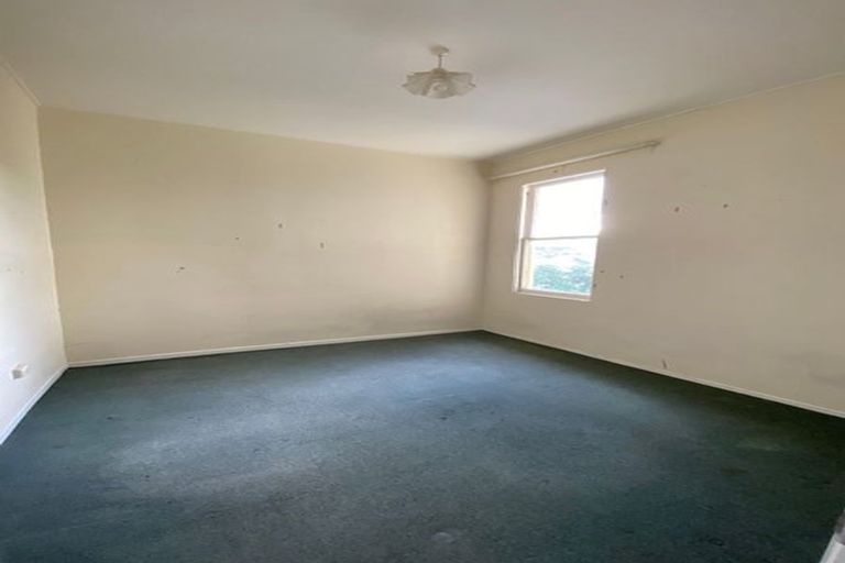 Photo of property in 4 Levy Street, Mount Victoria, Wellington, 6011