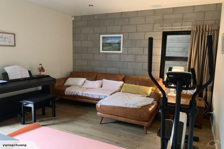 Photo of property in 8 Fitzroy Road, Bluff Hill, Napier, 4110