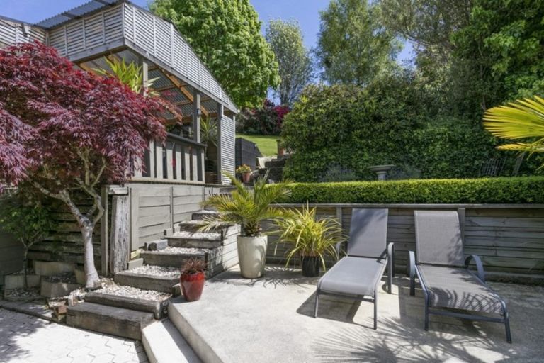 Photo of property in 24 Larkins Street, Helensburgh, Dunedin, 9010