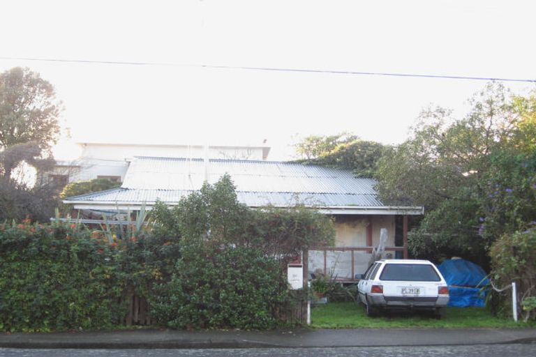 Photo of property in 8a Wharemauku Road, Raumati Beach, Paraparaumu, 5032