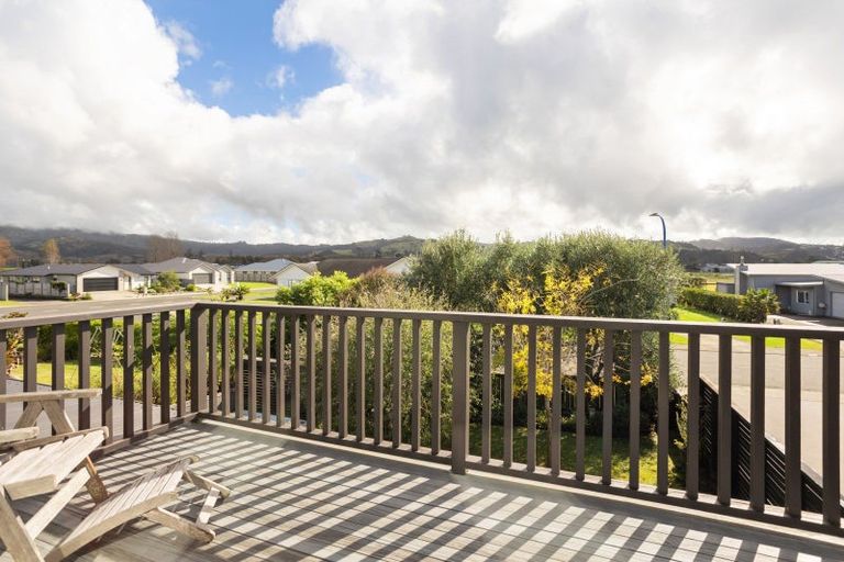 Photo of property in 31 Meadow Drive, Whitianga, 3510