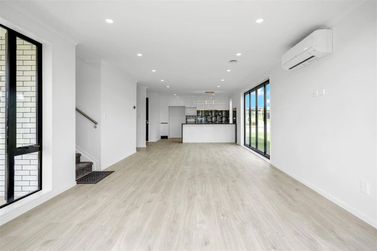 Photo of property in 1 Waikaha Street, Pokeno, 2472