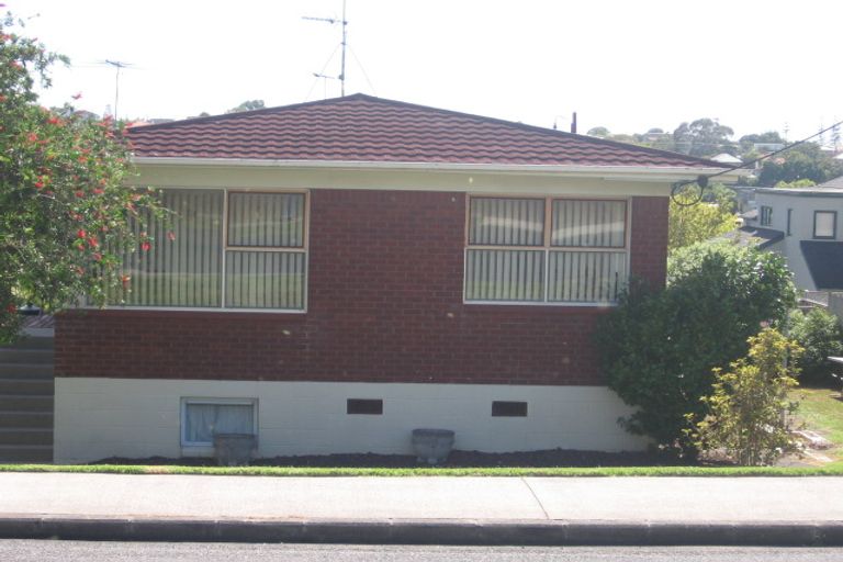 Photo of property in 1/17 Quebec Road, Milford, Auckland, 0620