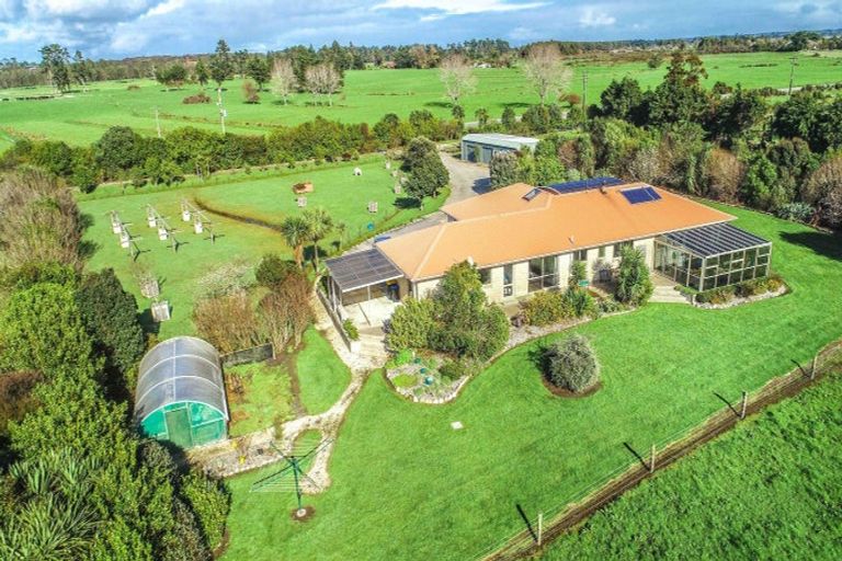 Photo of property in 294 Cape Foulwind Road, Carters Beach, Westport, 7892