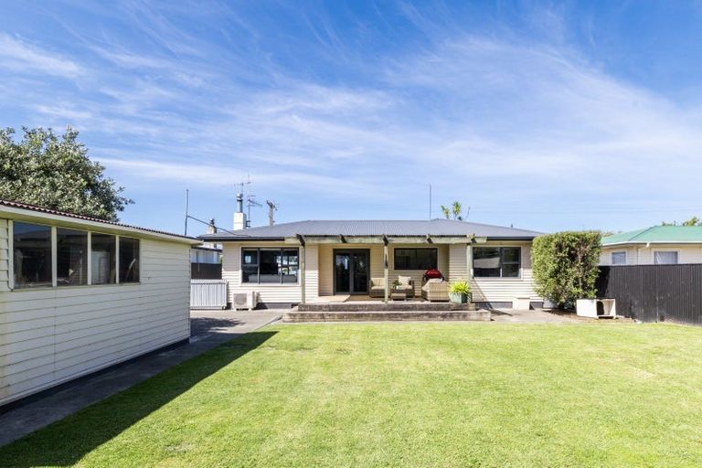 Photo of property in 38 Downing Avenue, Pirimai, Napier, 4112