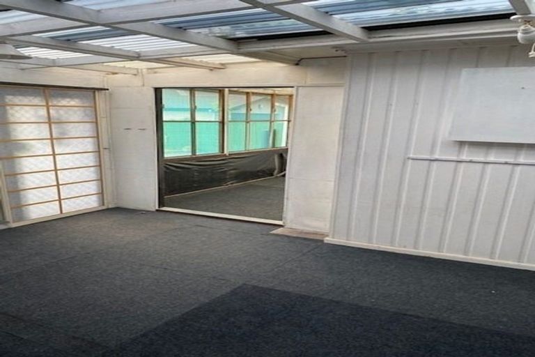 Photo of property in 17 Flanders Avenue, Onekawa, Napier, 4110