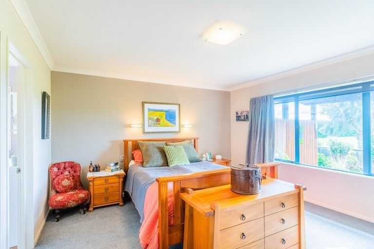Photo of property in 54 Realm Drive, Paraparaumu, 5032