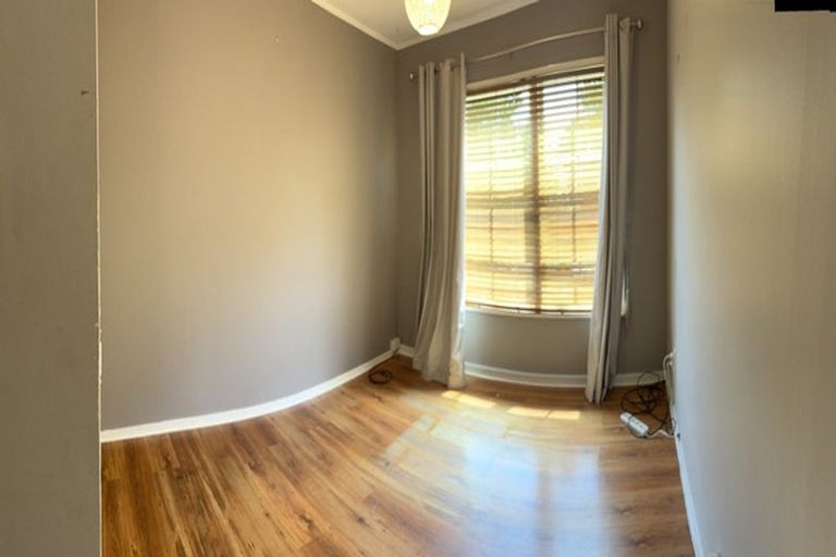 Photo of property in 7 Orinda Close, Botany Downs, Auckland, 2010