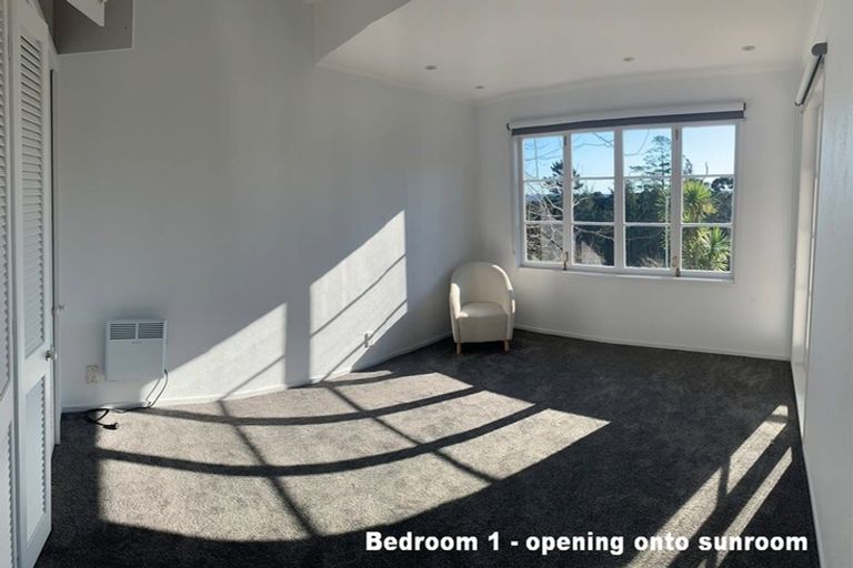Photo of property in 374 Upper Harbour Drive, Greenhithe, Auckland, 0632