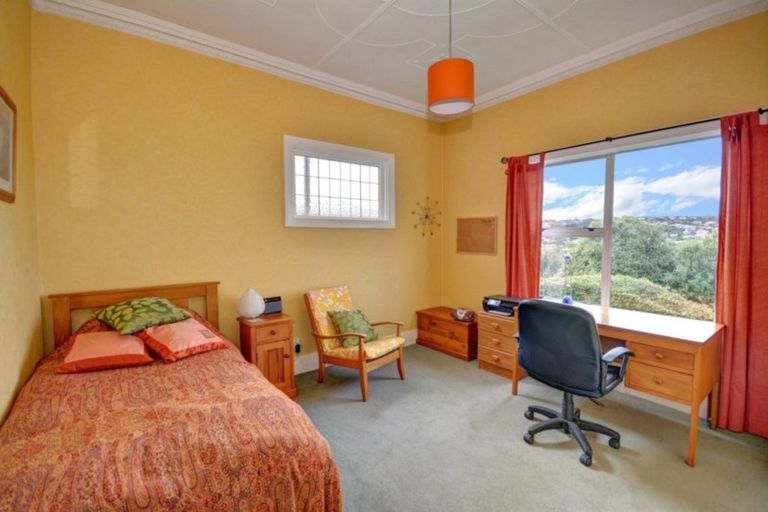 Photo of property in 45 Glendevon Place, Vauxhall, Dunedin, 9013