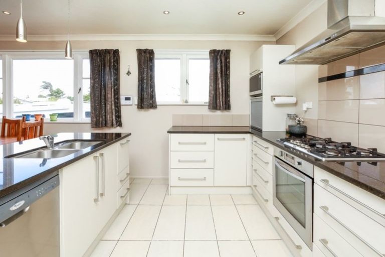 Photo of property in 4 Michael Avenue, Dinsdale, Hamilton, 3204