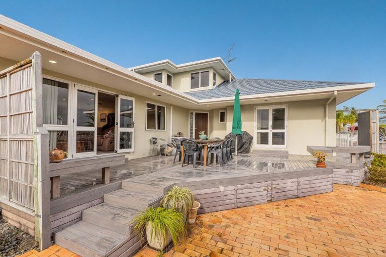 Photo of property in 102 The Quay, Pauanui, Hikuai, 3579