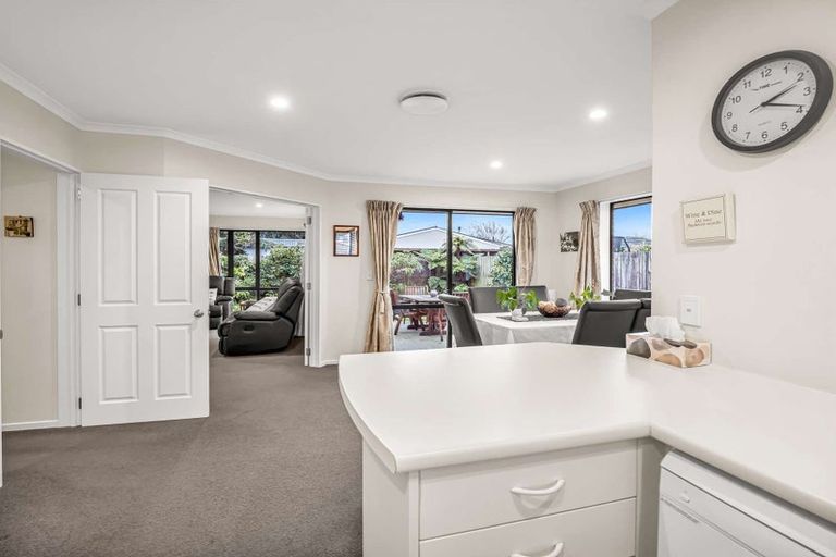 Photo of property in 2/126 Halswell Road, Hillmorton, Christchurch, 8025