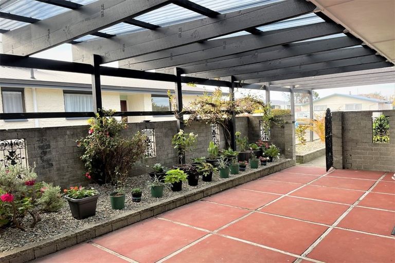 Photo of property in 126 Cunningham Crescent, Grasmere, Invercargill, 9810