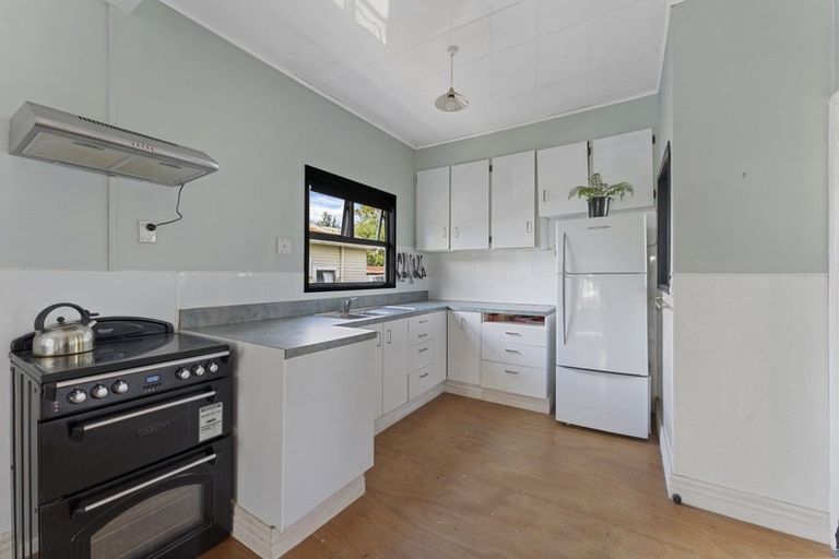 Photo of property in 22 Percy Avenue, Stratford, 4332