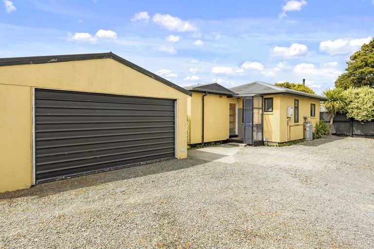 Photo of property in 10 Brixton Street, Islington, Christchurch, 8042
