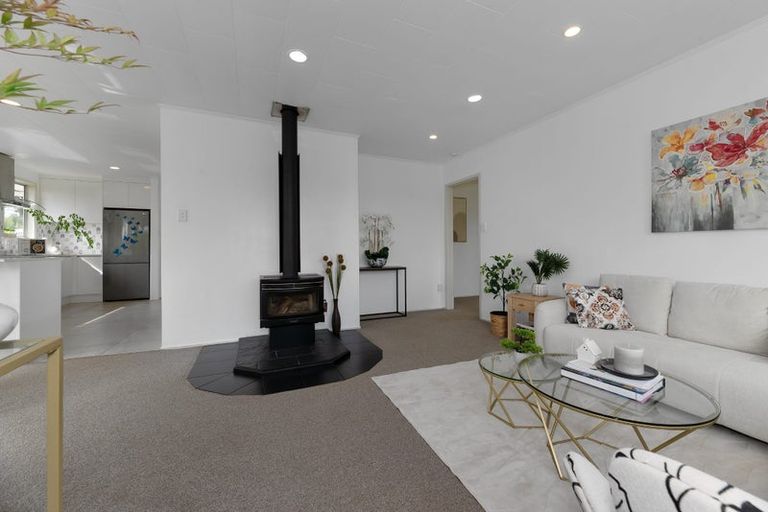 Photo of property in 23 Mandarin Place, Half Moon Bay, Auckland, 2012