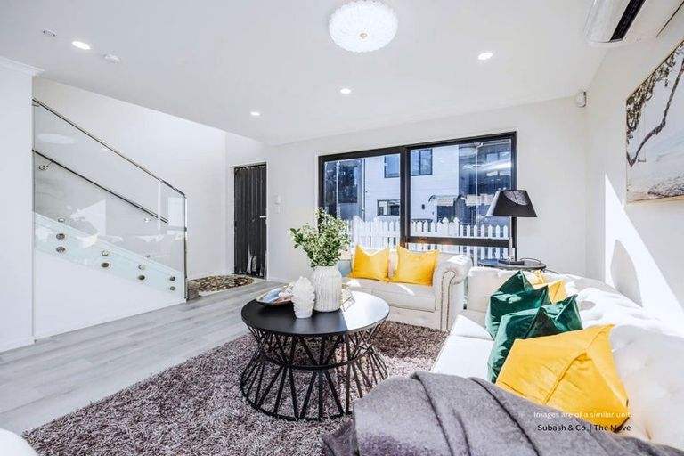 Photo of property in 38d Seymour Road, Sunnyvale, Auckland, 0612