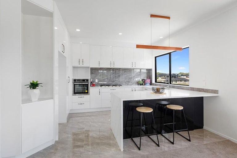 Photo of property in 15 Frankfield Road, Pokeno, 2402