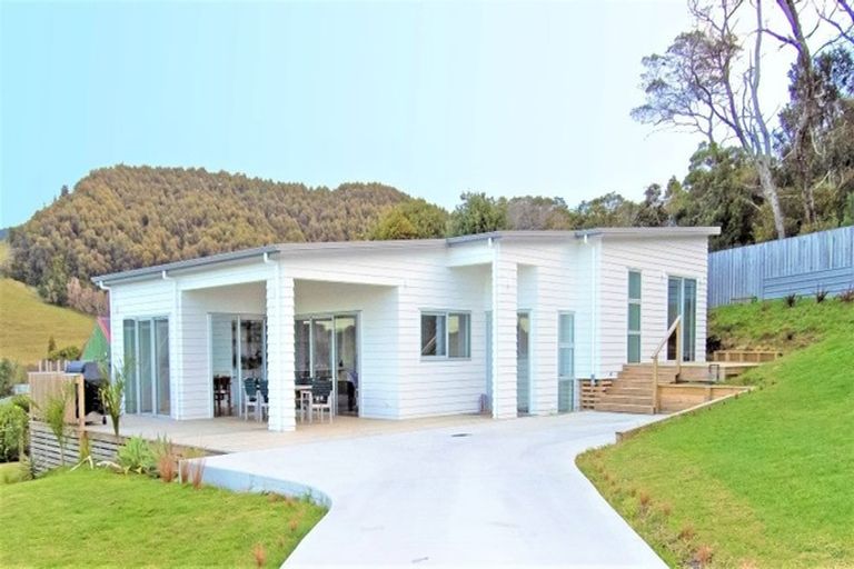 Photo of property in 24 Ross Place, Whiritoa, Whangamata, 3691