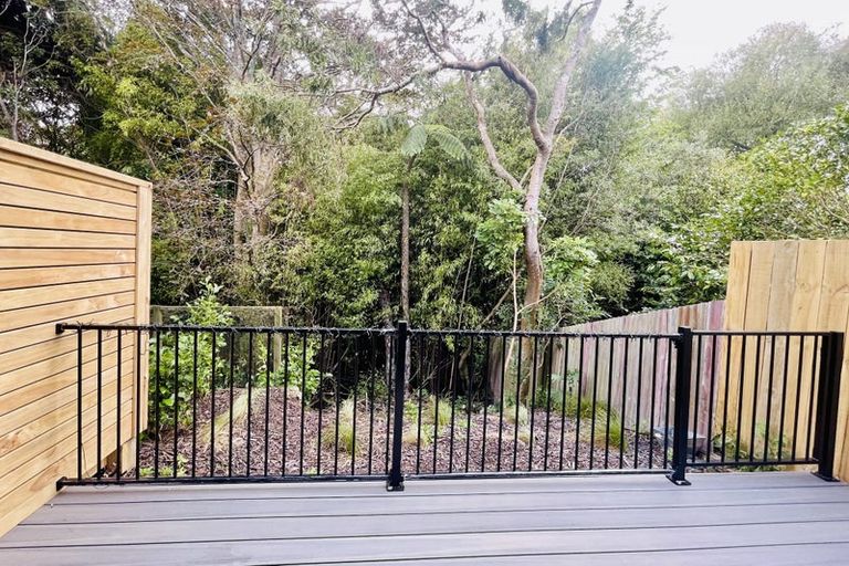Photo of property in 6/18d Oxford Street, Tawa, Wellington, 5028