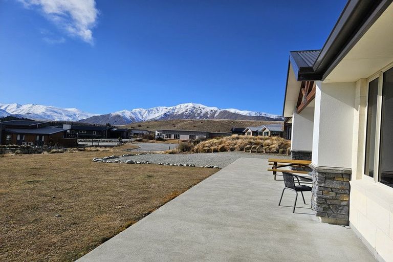 Photo of property in 4 Manning Place, Lake Tekapo, 7999