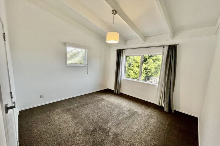 Photo of property in 27 Hillcrest Road, Hatfields Beach, Orewa, 0931