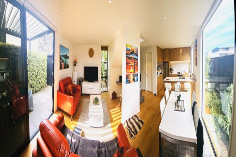 Photo of property in 3/133 Peterborough Street, Christchurch Central, Christchurch, 8013