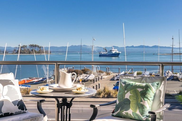 Photo of property in Waterfront Apartments, 309 Wakefield Quay, Stepneyville, Nelson, 7010