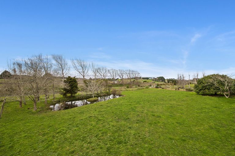 Photo of property in 102a Morley Road, Waiuku, 2681