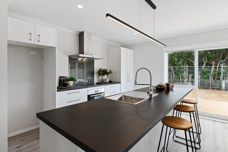 Photo of property in 6 Magnolia Place, Levin, 5510