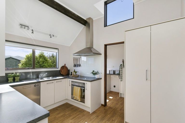 Photo of property in 41 Clutha Avenue, Khandallah, Wellington, 6035