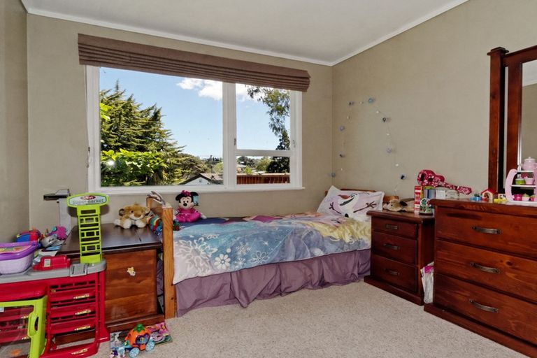 Photo of property in 69a Captain Scott Road, Glen Eden, Auckland, 0602