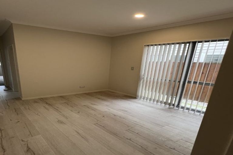 Photo of property in 16 Hikuawa Road, Flat Bush, Auckland, 2019