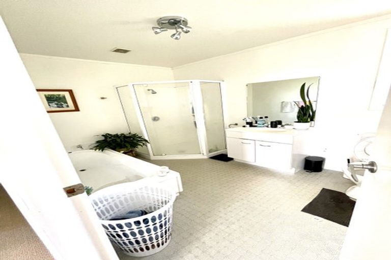 Photo of property in 6 Dudding Avenue, Northcote, Auckland, 0627