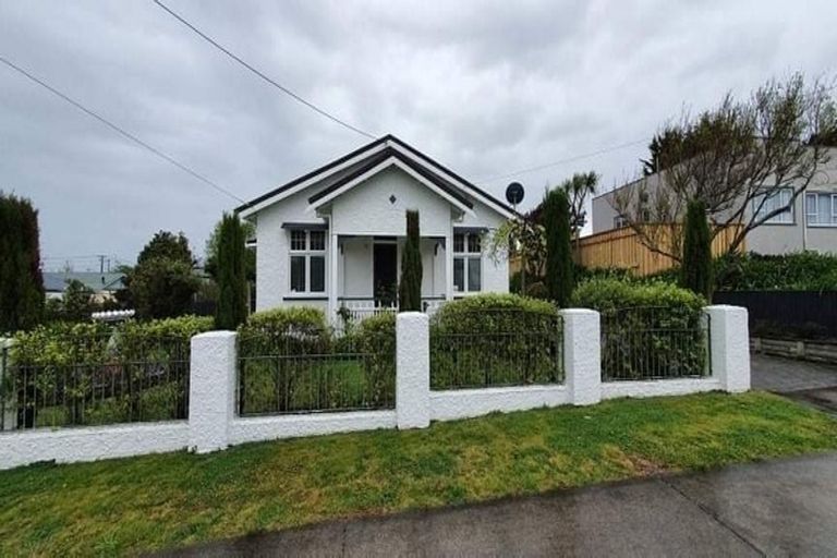 Photo of property in 16 Tawa Street, Gonville, Whanganui, 4501