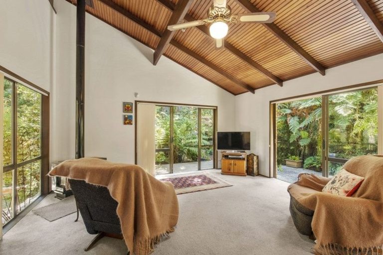 Photo of property in 43 Barlow Place, Chatswood, Auckland, 0626