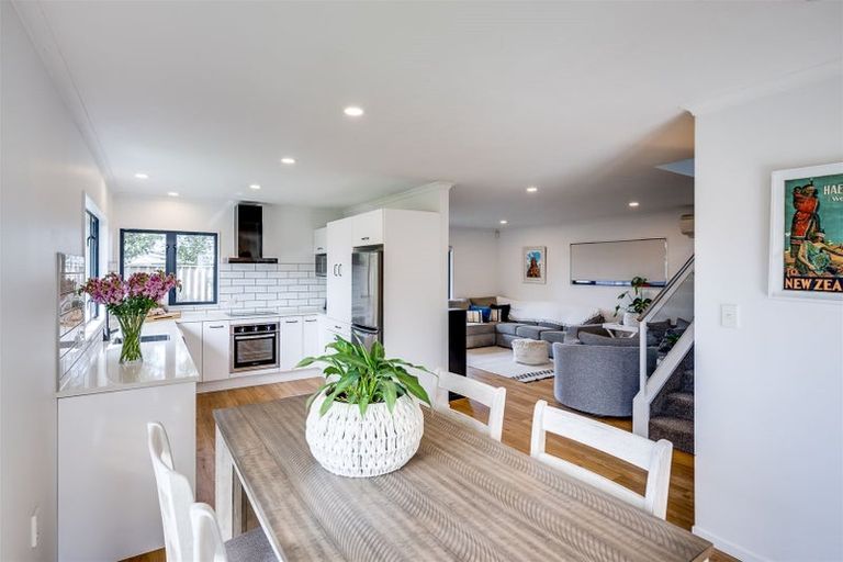 Photo of property in 101a Main Road, Clive, 4102