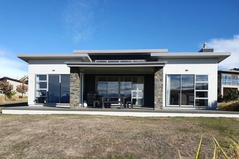 Photo of property in 12 Lochinver Avenue, Lake Tekapo, 7999