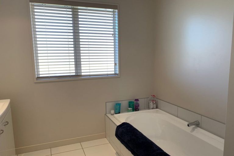 Photo of property in 3 De Bettencor Place, Mount Pisa, Cromwell, 9383