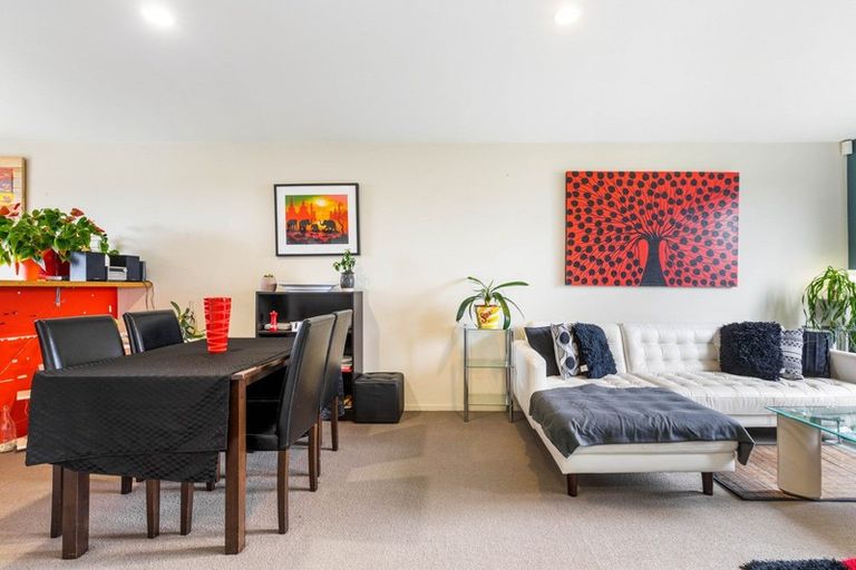 Photo of property in 49 Albionvale Road, Glen Eden, Auckland, 0602