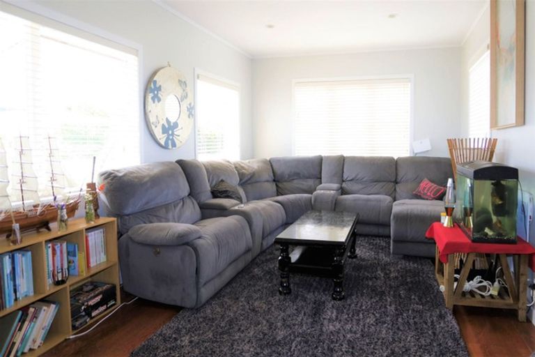 Photo of property in 78 Arran Road, Browns Bay, Auckland, 0630
